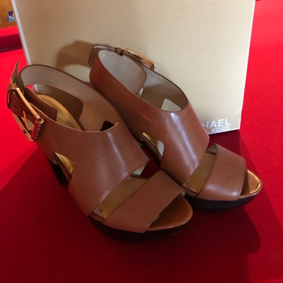 Michael Kors Platform Sandals Heels - Picture 5 of 5